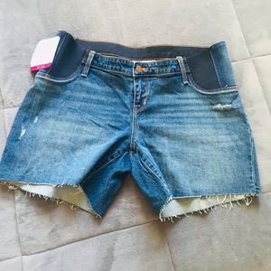 Ingrid and Isabel Maternity Boyfriend Shorts